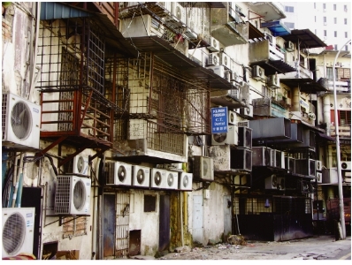 kirk pedersen urban asia photographs    Kuala Lumpur Alley #2   2007