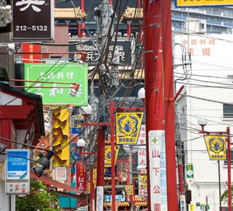 kirk pedersen urban asia photographs    Amex, Yokohama, Japan   2008